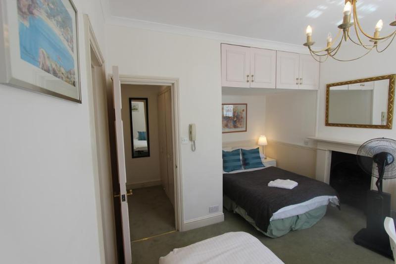 Stay In Serviced Apartments Queensway Лондон Екстериор снимка