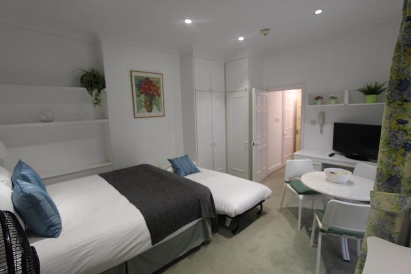Stay In Serviced Apartments Queensway Лондон Екстериор снимка